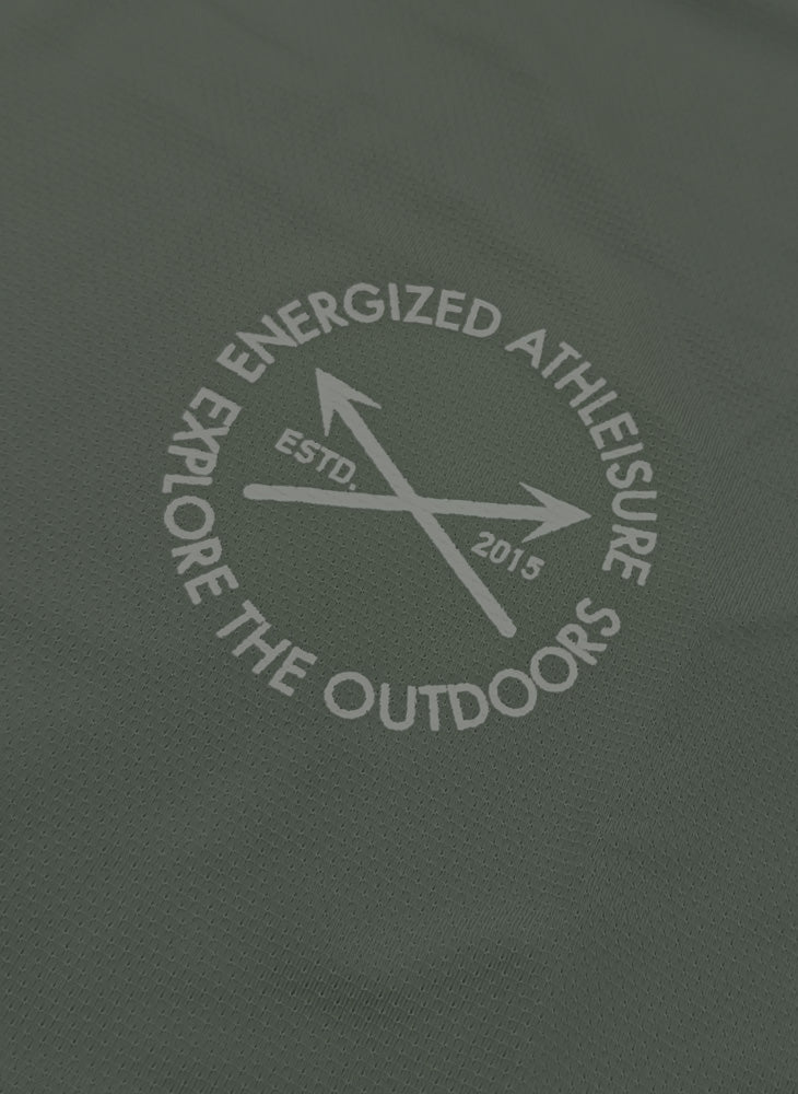 Energized Men's Breathable Mesh Crew-Neck Tee with Logo Print 803-22034