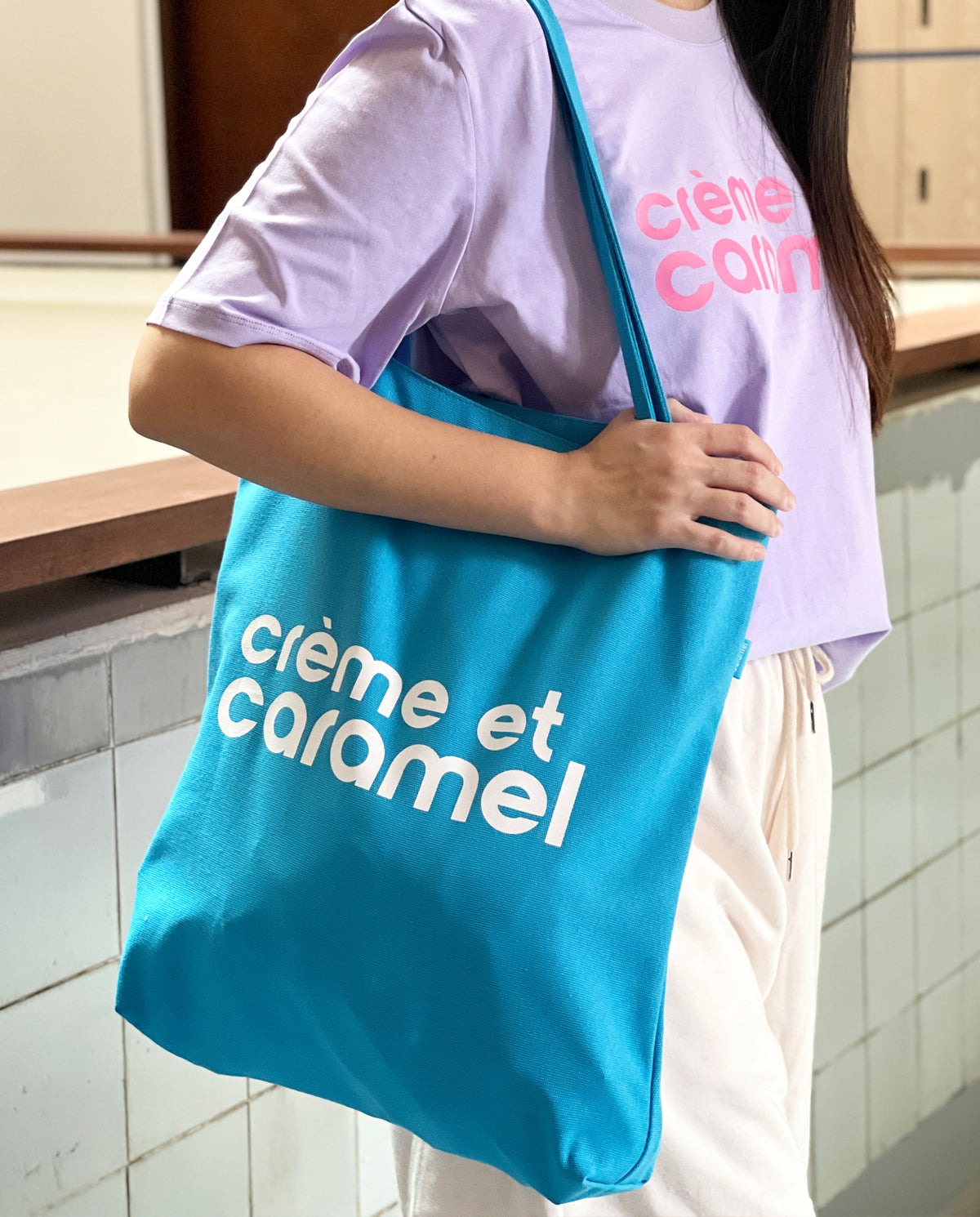 Creme et Caramel Canvas Tote Bag CC9-1305